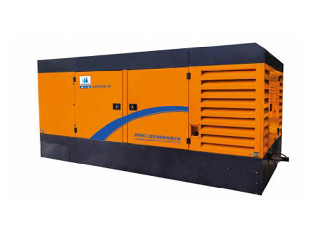 大型(xíng)移動螺杆空壓機(ji)高風壓